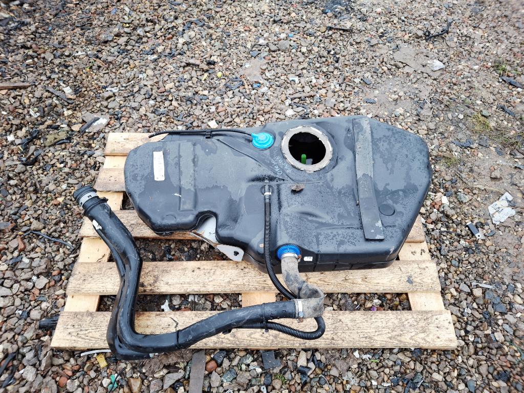 Бак топливный, 1500 рублей, Пермь