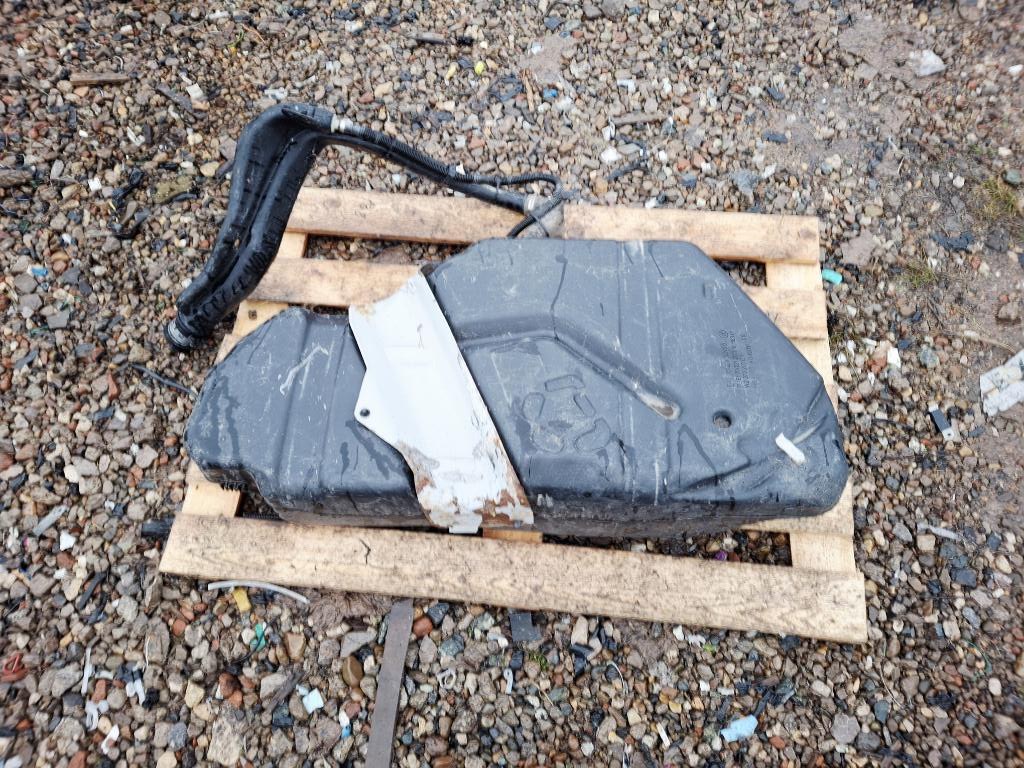 Бак топливный, 1500 рублей, Пермь