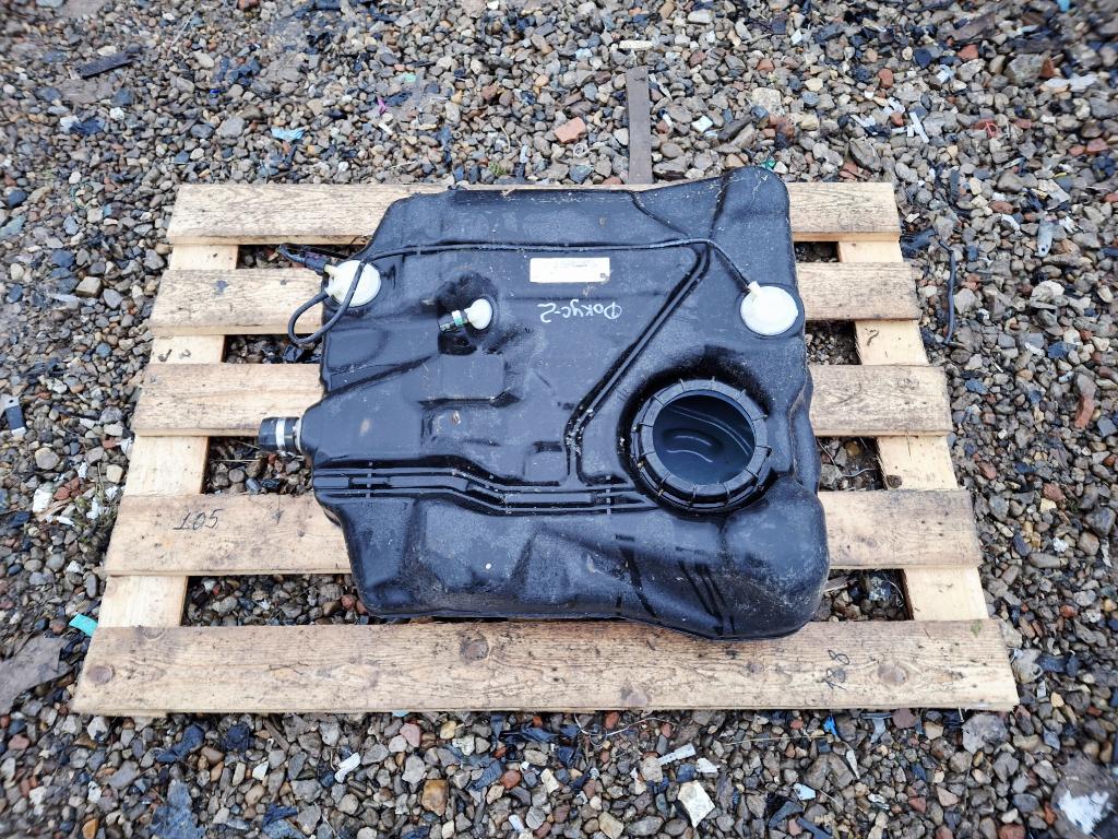 Бак топливный, 2000 рублей, Пермь