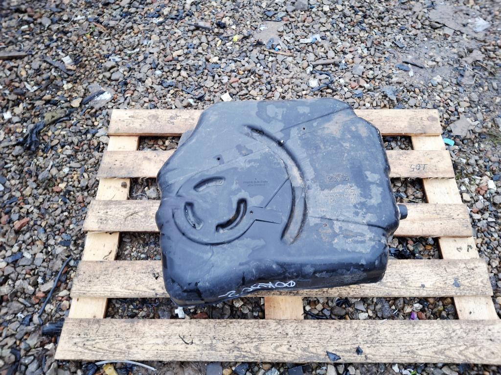 Бак топливный, 2000 рублей, Пермь