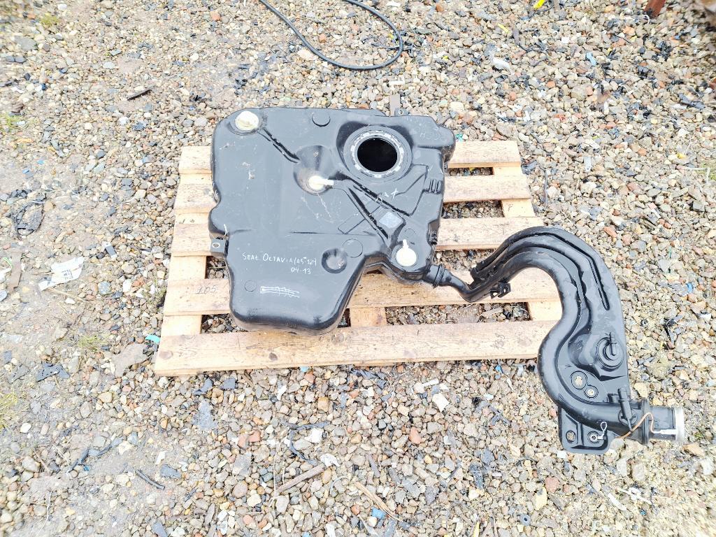 Бак топливный, 2500 рублей, Пермь