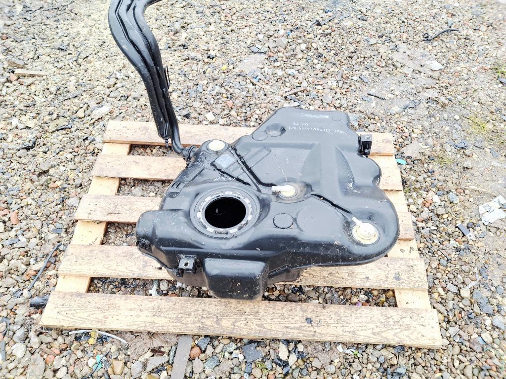 Бак топливный, 2500 рублей, Пермь