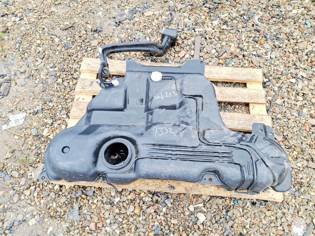 Бак топливный, 2500 рублей, Пермь