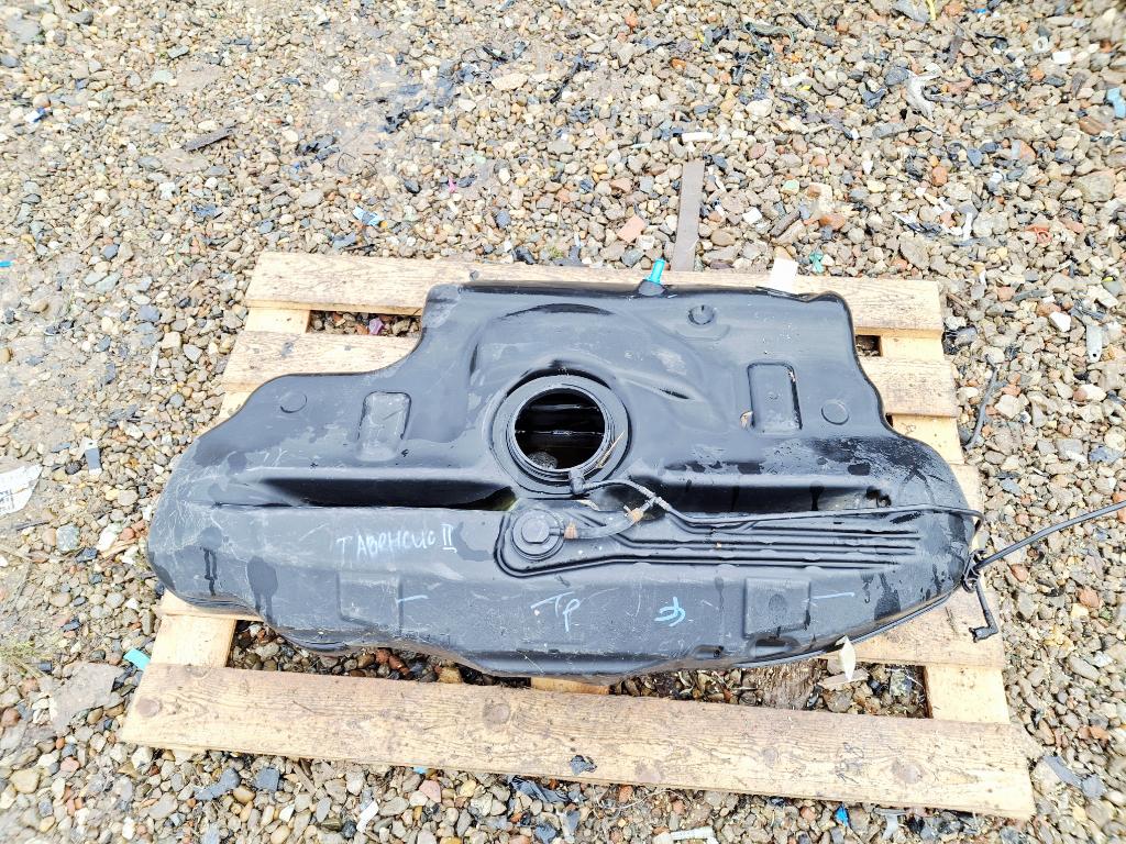 Бак топливный, 2500 рублей, Пермь