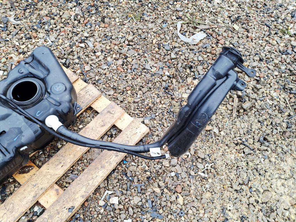 Бак топливный, 2500 рублей, Пермь