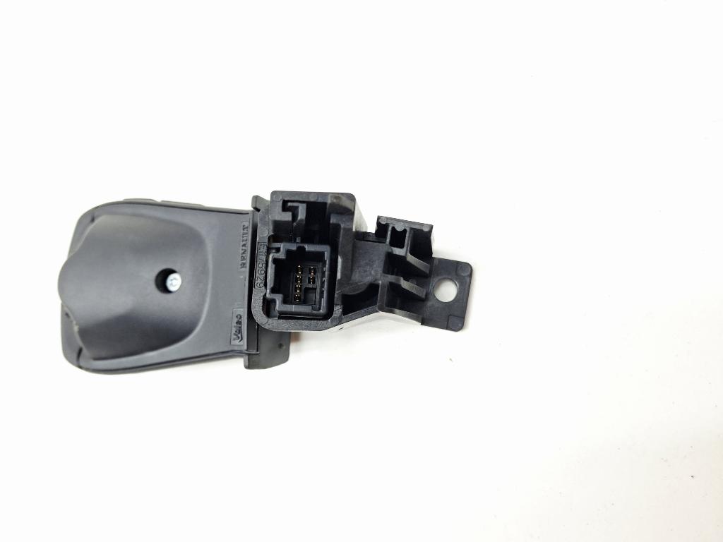 Переключатель подрулевой управления магнитолой, 2000 рублей, Пермь