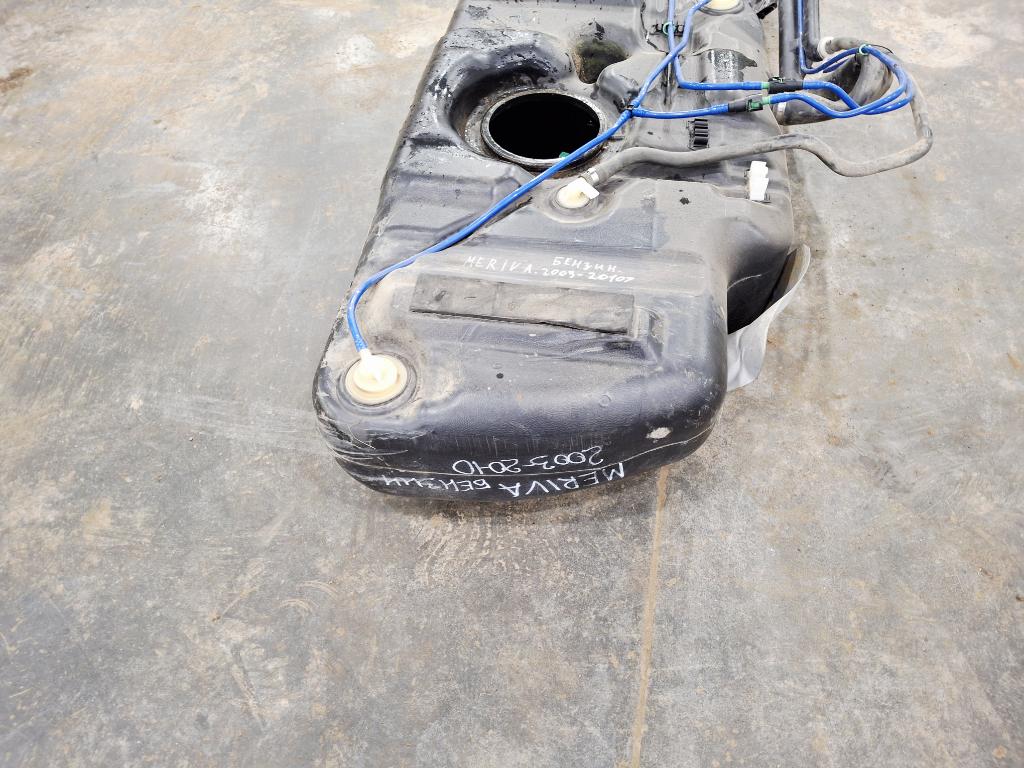 Бак топливный, 2000 рублей, Пермь