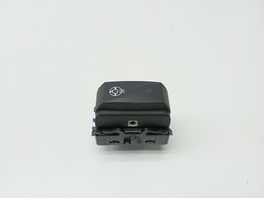 Кнопка обогрева руля, 1500 рублей, Пермь