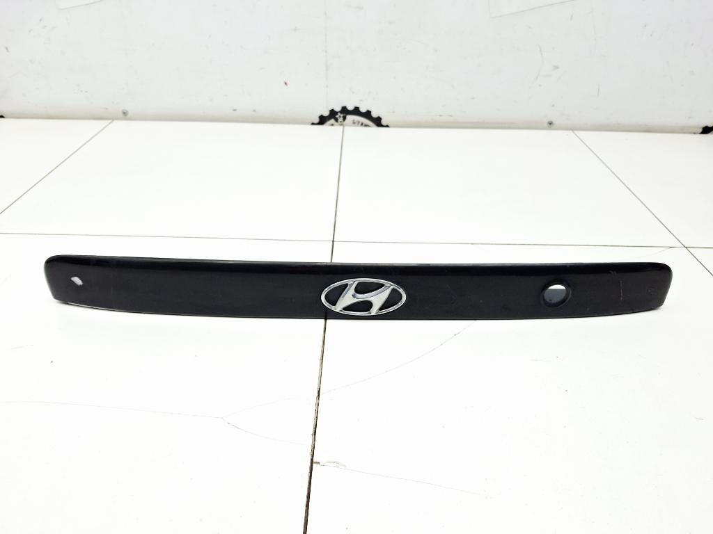 Накладка крышки багажника, 1000 рублей, Пермь