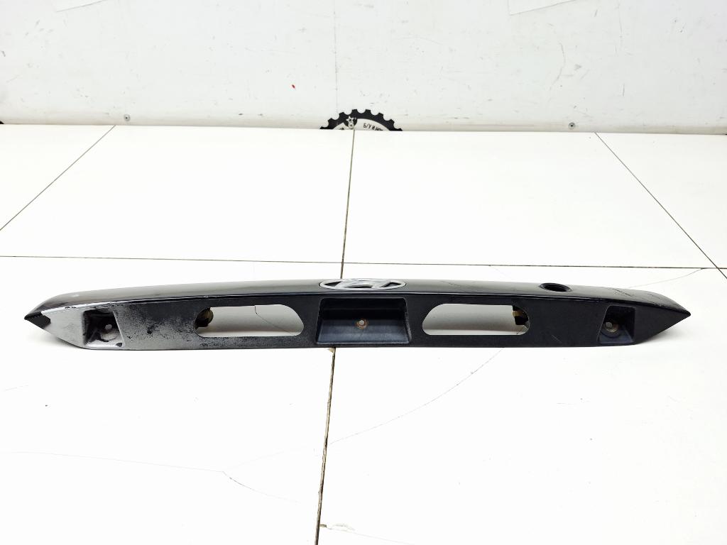 Накладка крышки багажника, 1000 рублей, Пермь