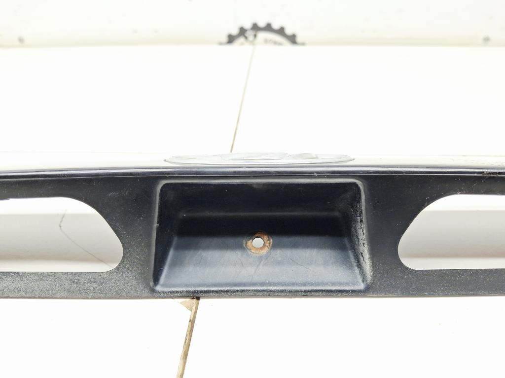 Накладка крышки багажника, 1000 рублей, Пермь