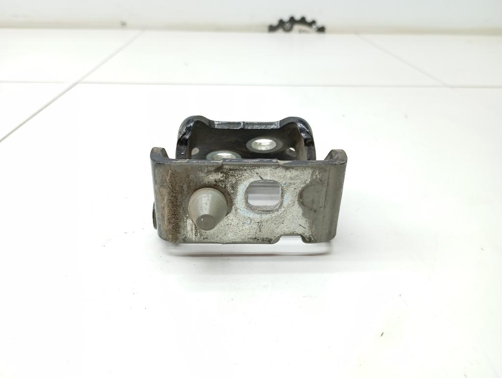 Петля двери задней левой нижняя, 500 рублей, Пермь