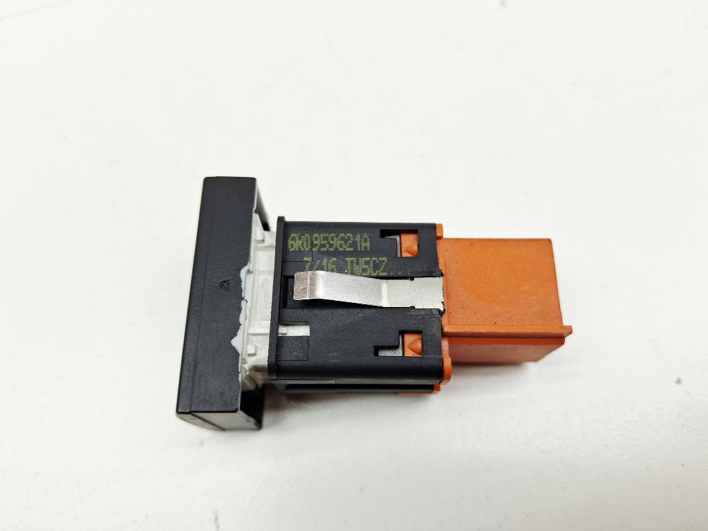 Кнопка обогрева заднего стекла, 500 рублей, Пермь