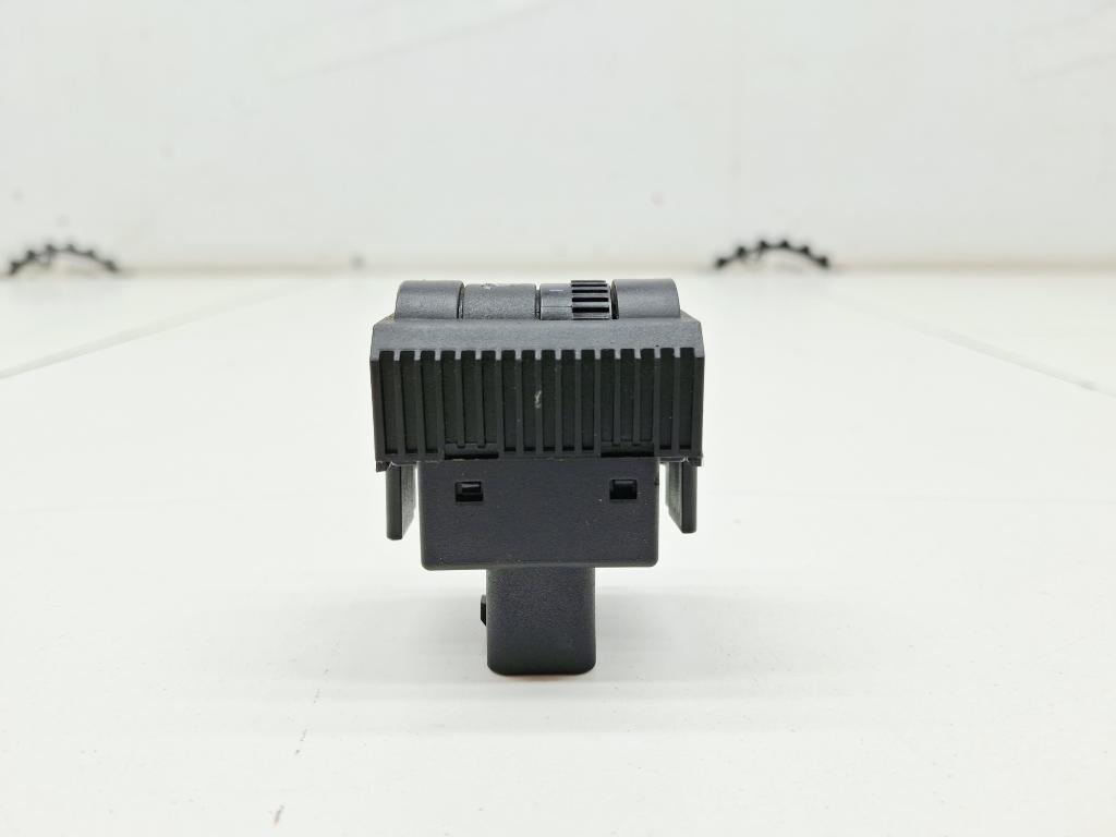 Кнопка корректора фар, 500 рублей, Пермь