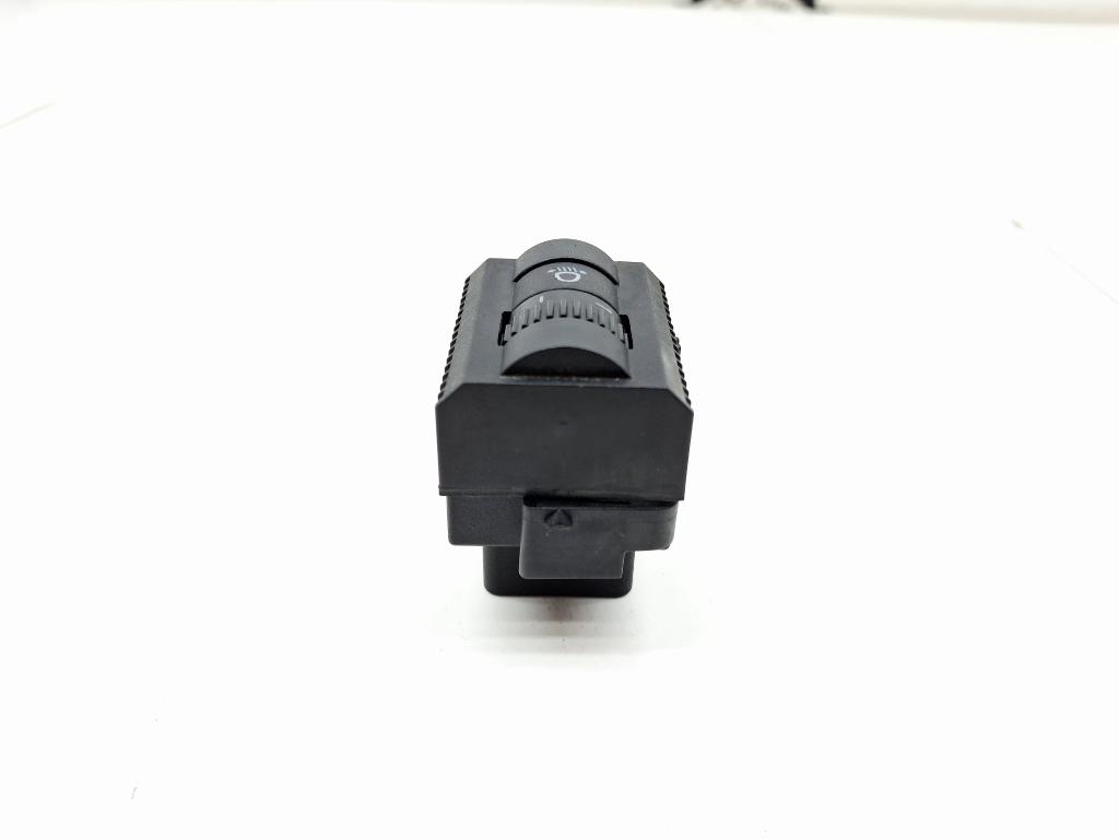 Кнопка корректора фар, 500 рублей, Пермь