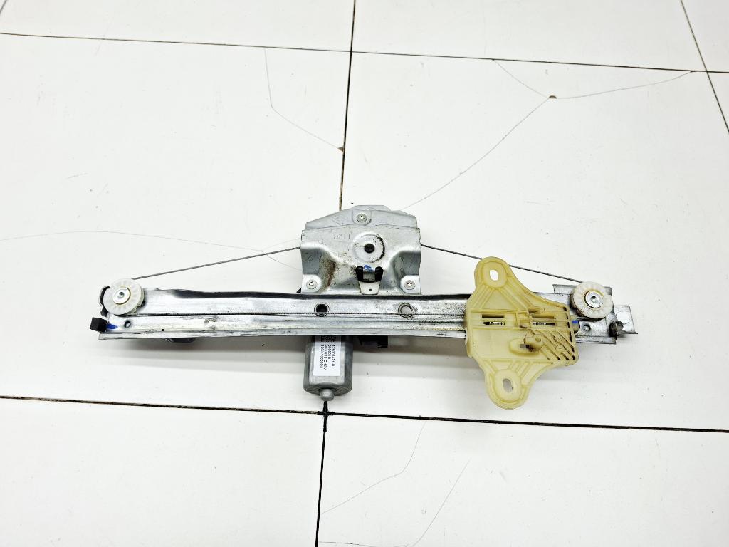 Стеклоподъемник задний правый, 1500 рублей, Пермь