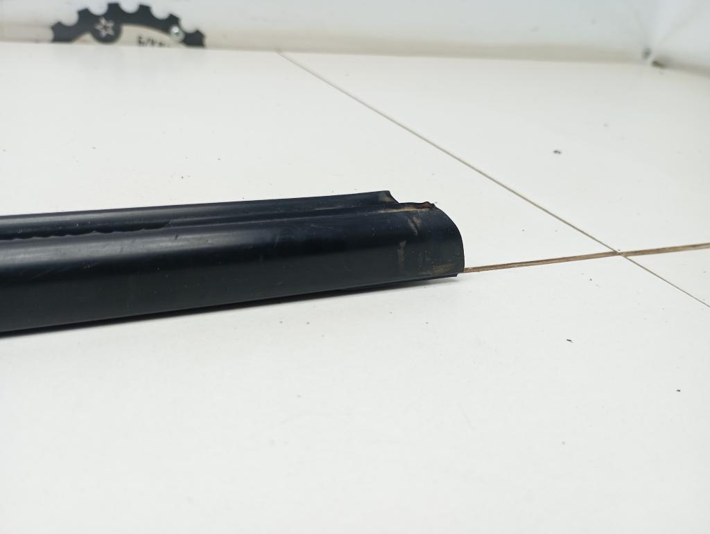 Накладка стекла переднего правого, 1000 рублей, Пермь