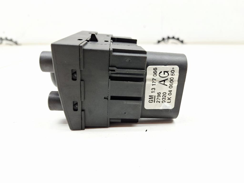 Переключатель света фар, 2000 рублей, Пермь