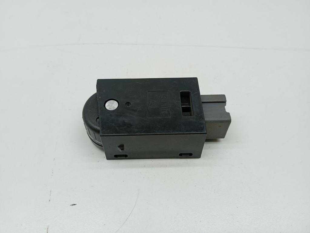 Кнопка освещения панели приборов, 500 рублей, Пермь