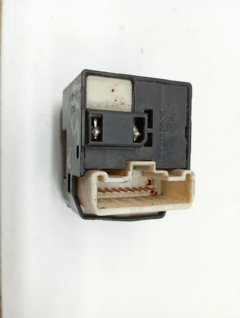 Переключатель регулировки зеркала, 500 рублей, Пермь