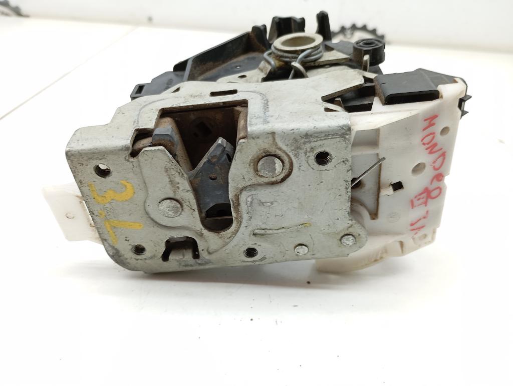 Замок двери задней левой, 500 рублей, Пермь