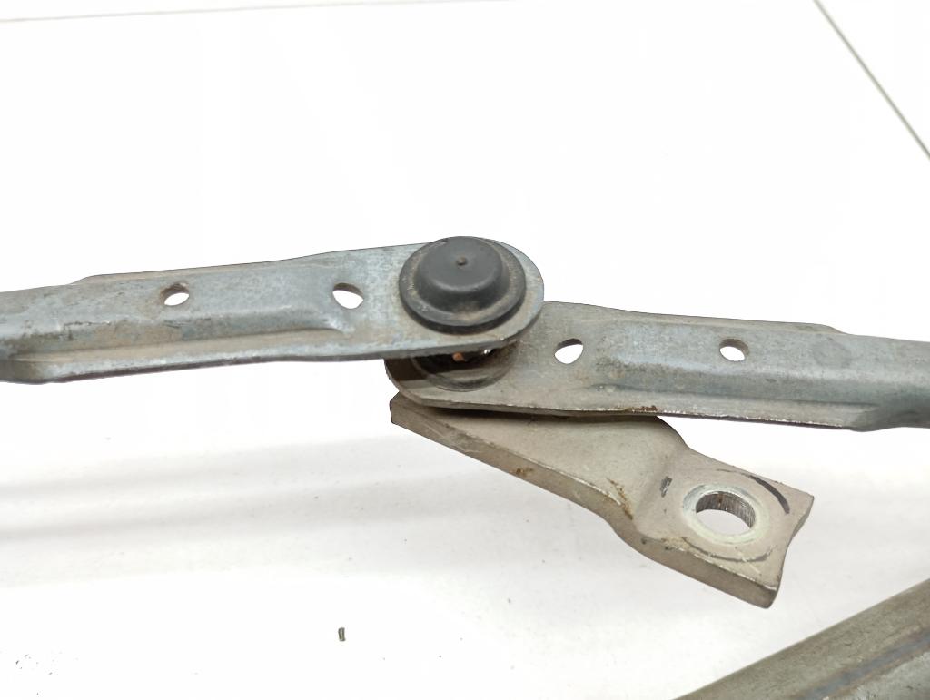 Трапеция дворников, 2000 рублей, Пермь