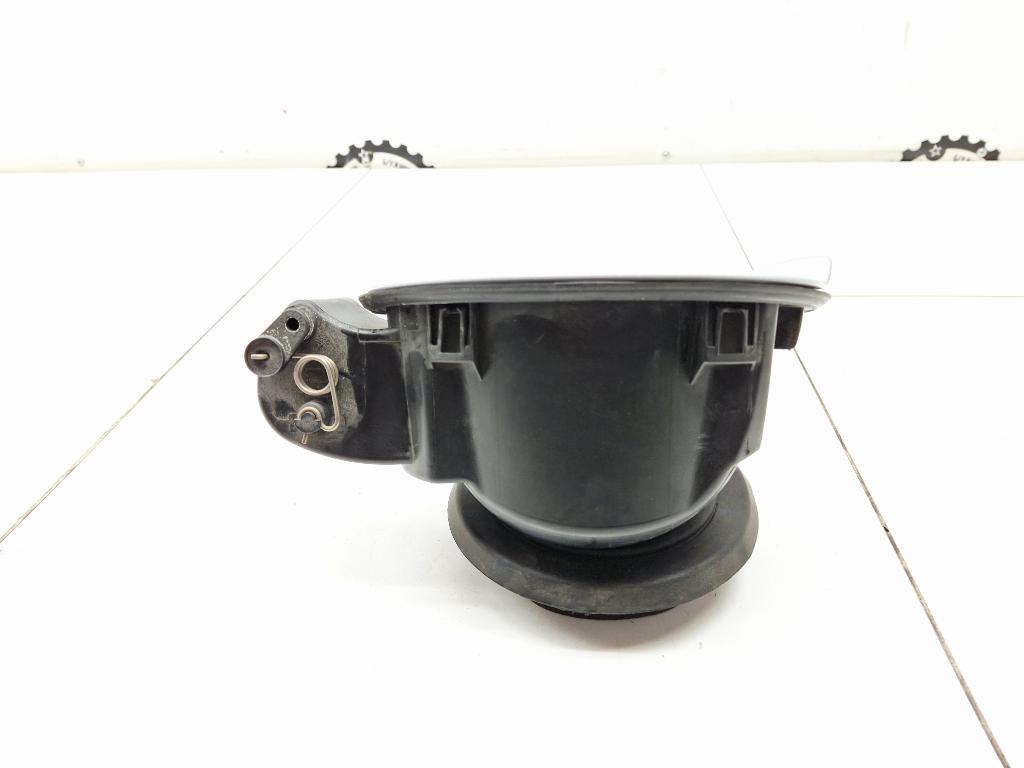 Лючок бензобака, 2000 рублей, Пермь