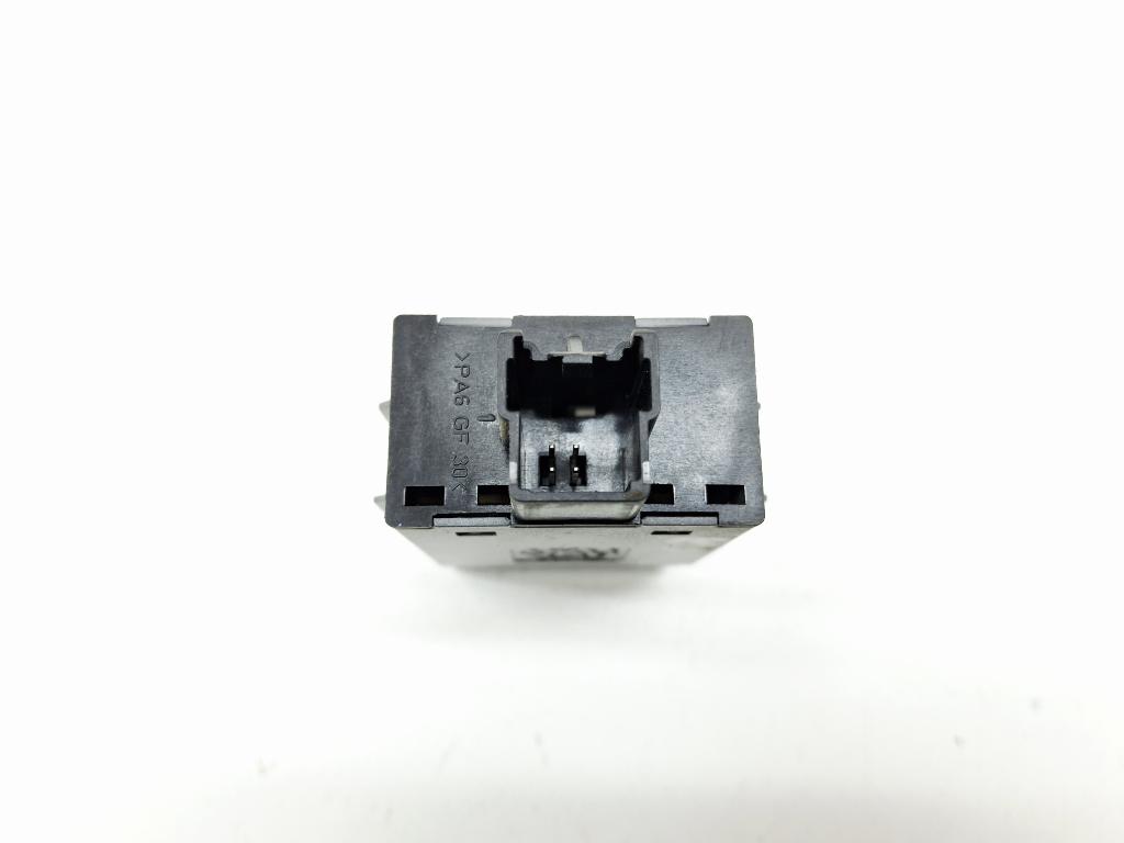 Кнопка обогрева сидений, 500 рублей, Пермь