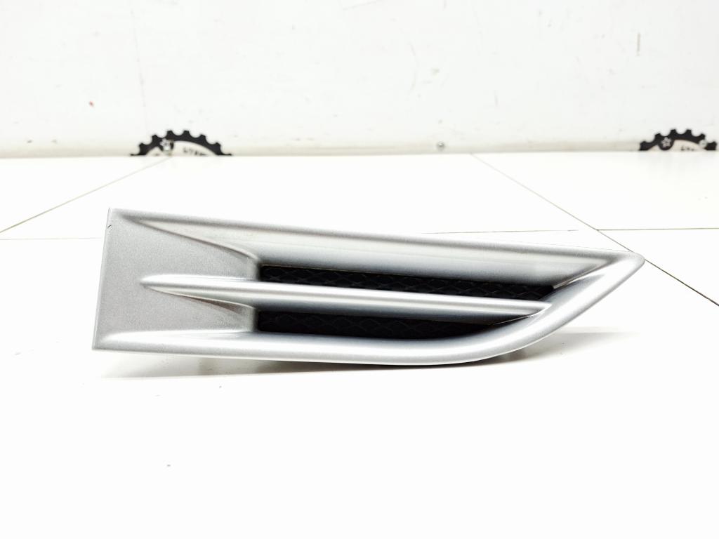 Накладка переднего крыла правого, 1000 рублей, Пермь