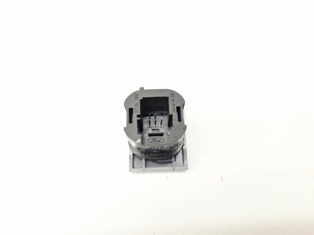 Кнопка обогрева переднего стекла, 1000 рублей, Пермь