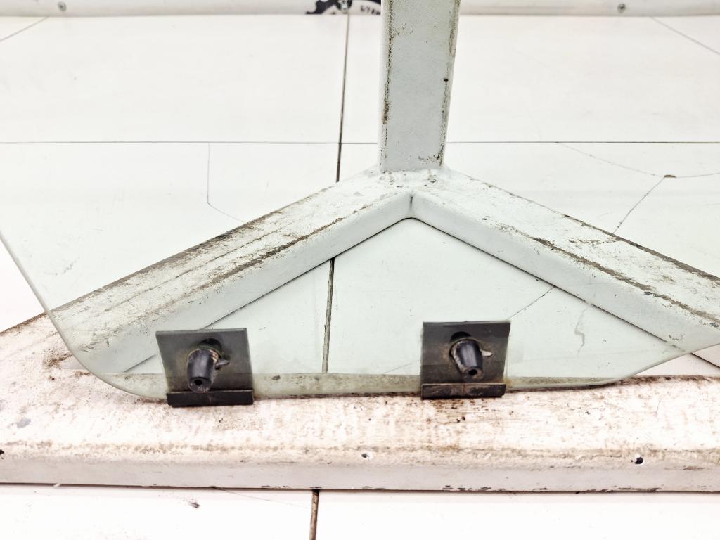 Стекло двери задней правой, 2000 рублей, Пермь