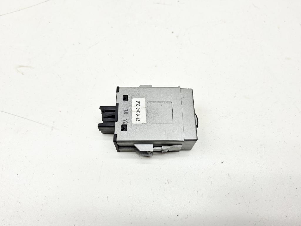 Кнопка обогрева сидений, 500 рублей, Пермь