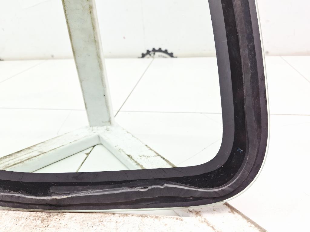 Стекло кузовное глухое правое, 3000 рублей, Пермь