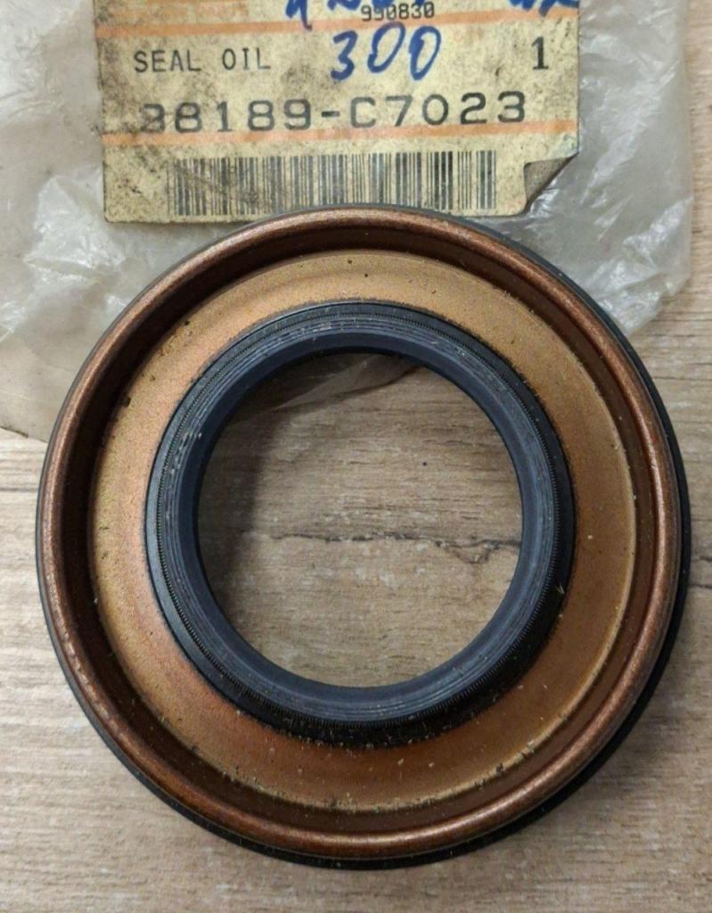 Сальник редуктора заднего, 500 рублей, Пермь