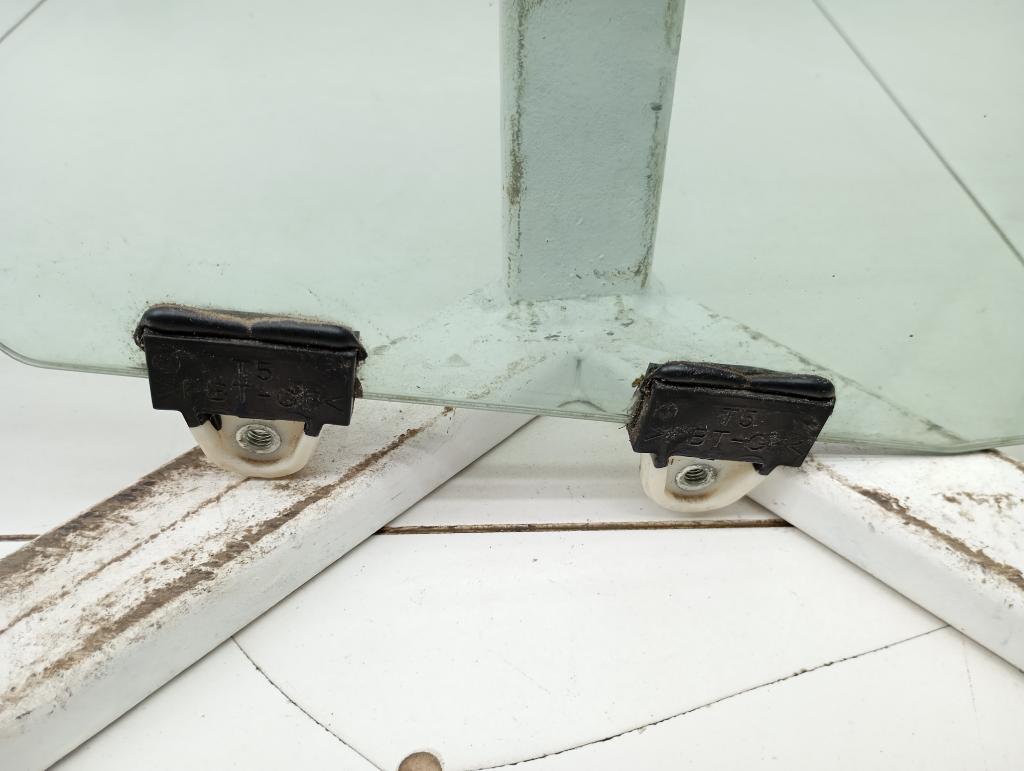 Стекло двери передней правой, 22000 рублей, Пермь