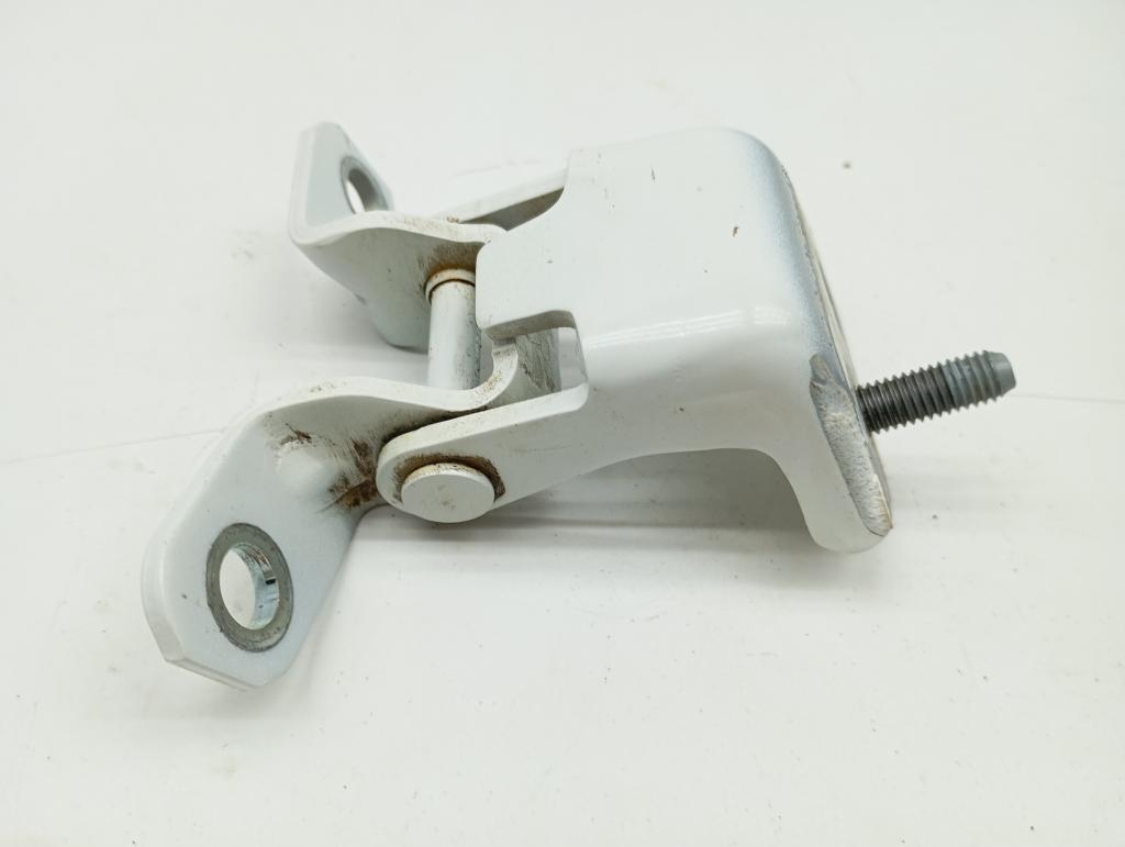 Петля двери задней правой верхняя, 1500 рублей, Пермь