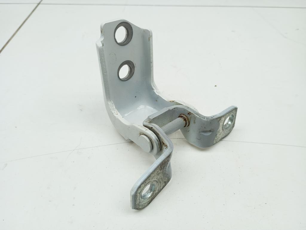 Петля двери задней левой нижняя, 1500 рублей, Пермь