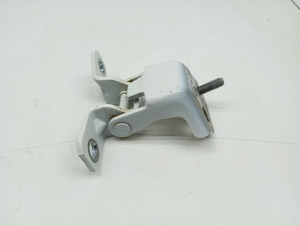 Петля двери задней левой верхняя, 1500 рублей, Пермь