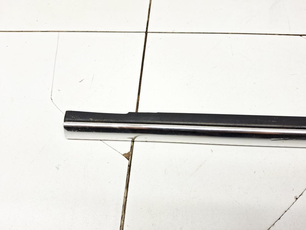 Накладка стекла заднего правого, 500 рублей, Пермь