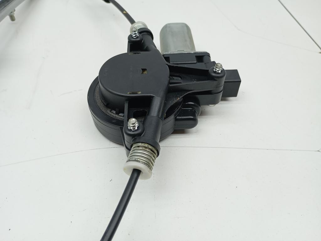 Стеклоподъемник задний правый, 1000 рублей, Пермь