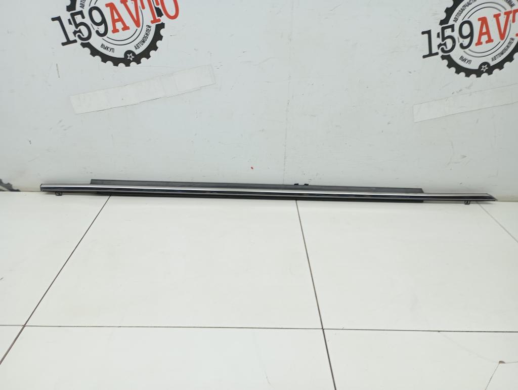 Накладка стекла переднего правого, 2000 рублей, Пермь