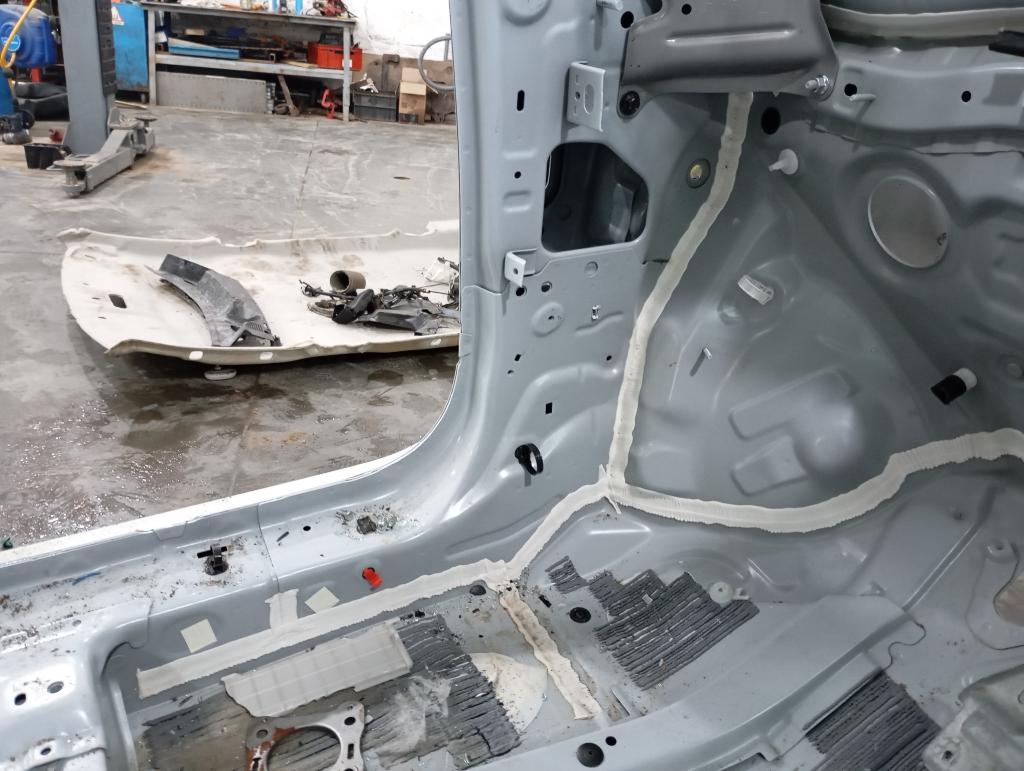 Порог со стойкой левый, 70000 рублей, Пермь