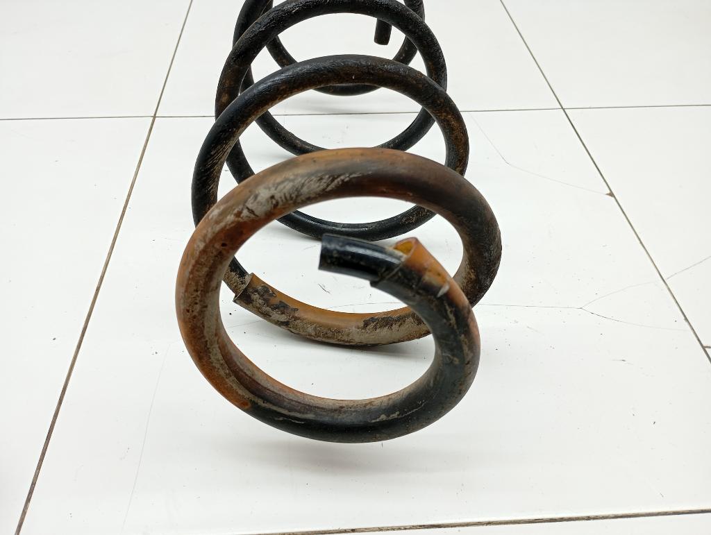 Пружина передняя, 2000 рублей, Пермь