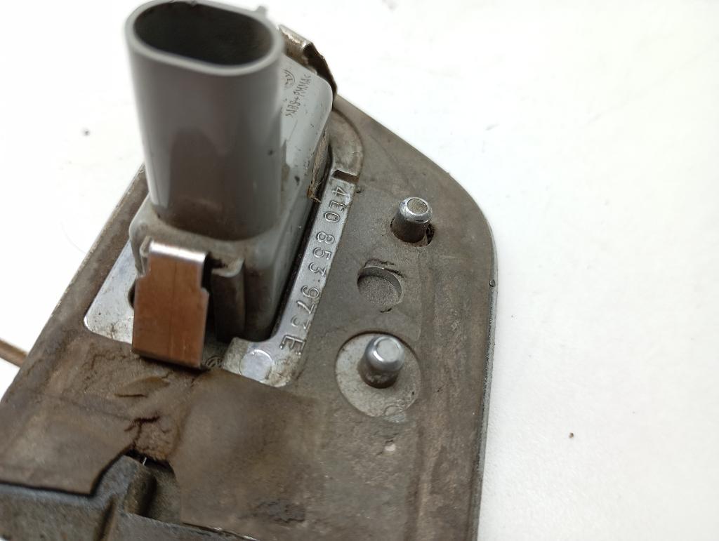 Повторитель на крыло левый, 1000 рублей, Пермь