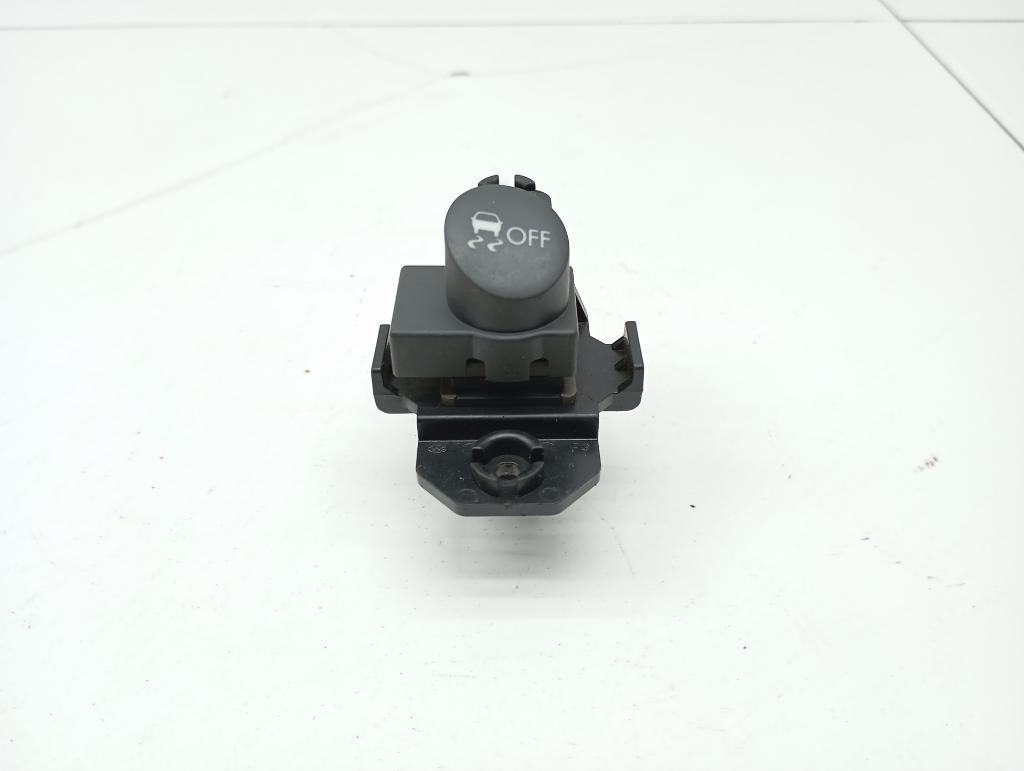 Кнопка антипробуксовочной системы, 500 рублей, Пермь