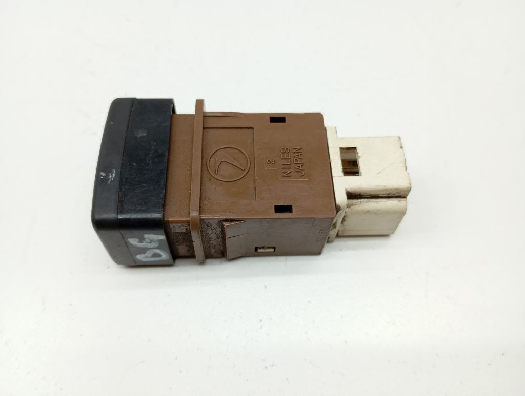 Кнопка обогрева переднего стекла, 500 рублей, Пермь