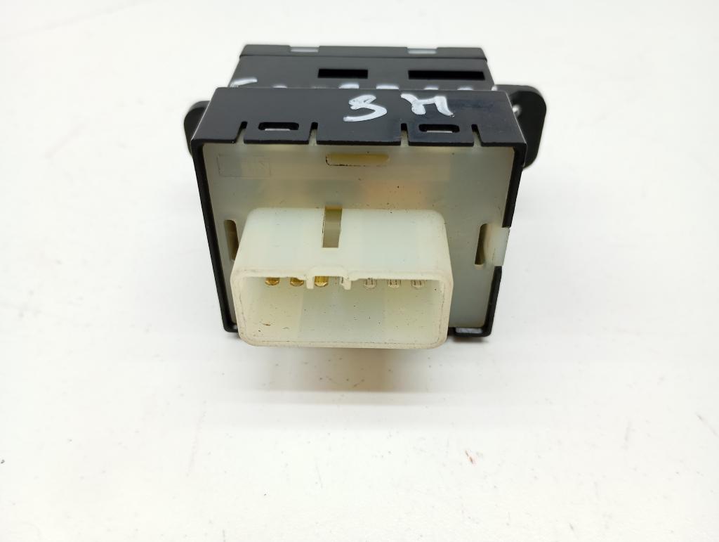 Кнопка обогрева сидений, 2500 рублей, Пермь