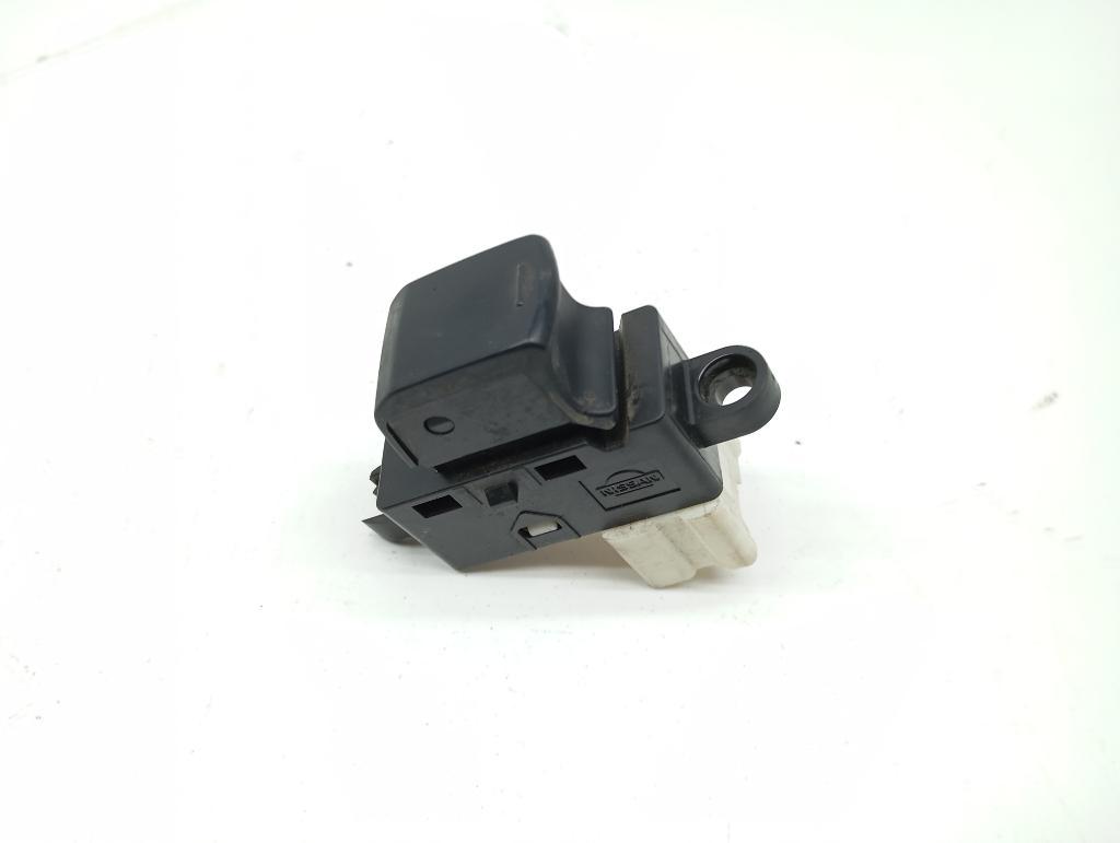 Кнопка стеклоподъемника, 500 рублей, Пермь