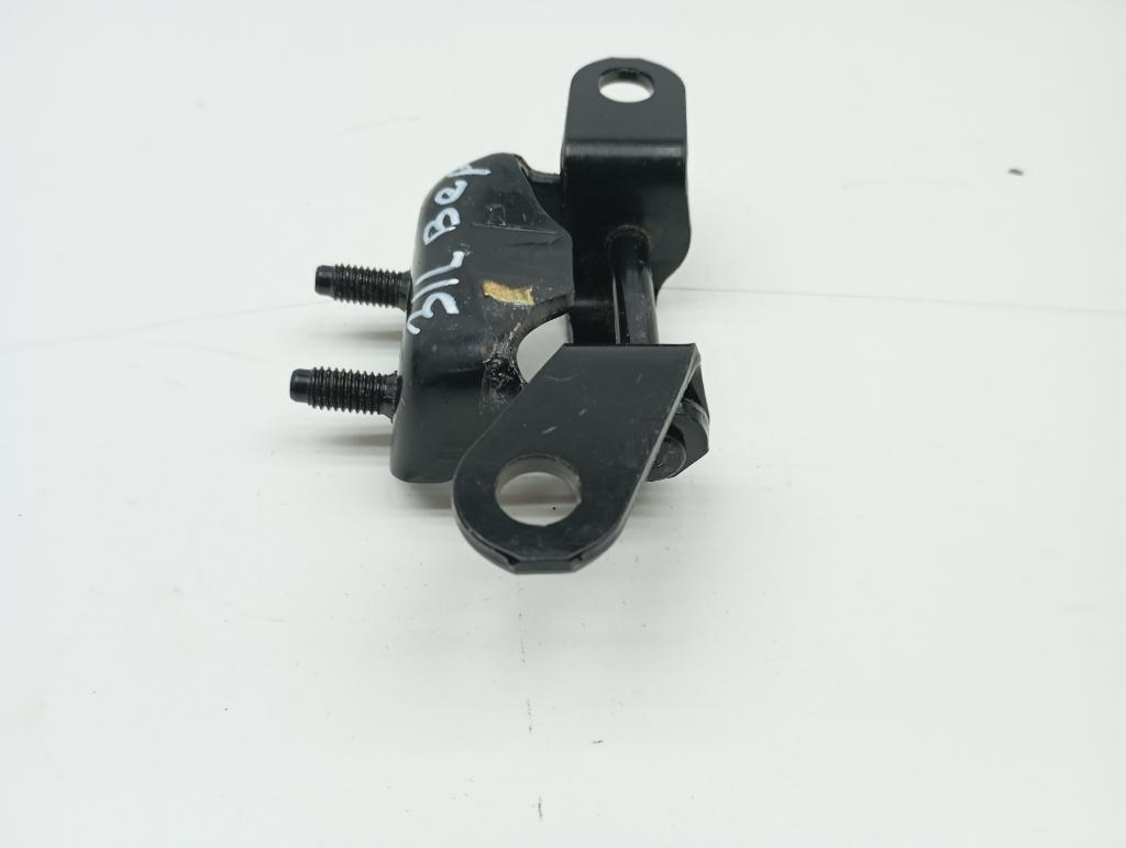 Петля двери задней левой верхняя, 3000 рублей, Пермь