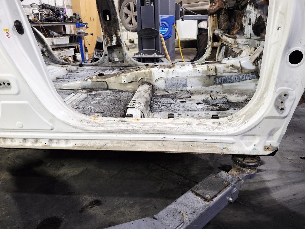 Порог со стойкой правый, 50000 рублей, Пермь